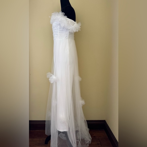 Lulus Modern Devotion White 3D Flower Tulle Overlay Pant Jumpsuit, White,Size S - Picture 8 of 16